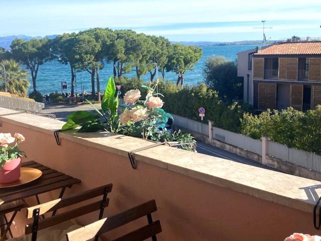 Garda Blue Lake Home Luxury Appartment Desenzano del Garda Exteriér fotografie